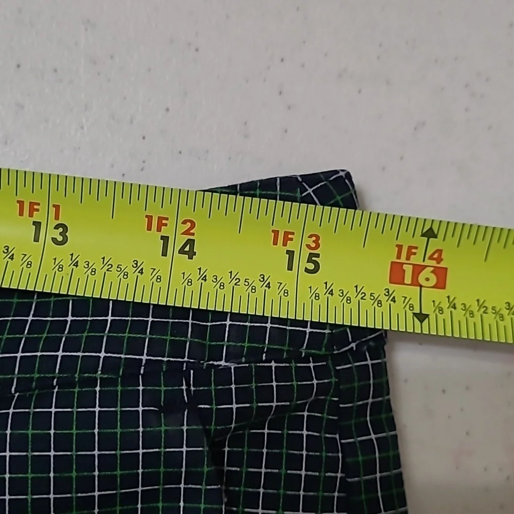 Michael Kors women's green, navy blue & white plaid ankle pants size 6.